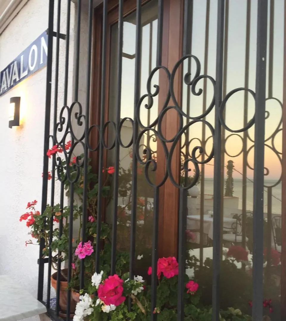 Hostal Avalon Nerja Gasthof